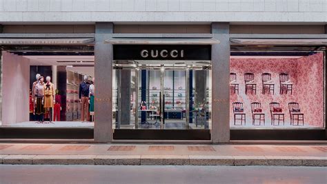 gucci store location in india.